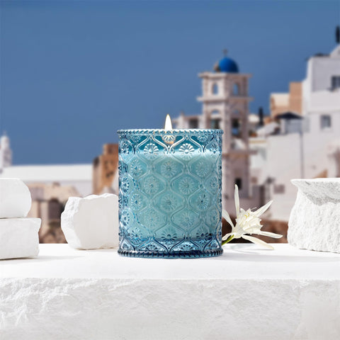 LA JOLIE MUSE Santorini Salt Air notes mingle mandarin and sea daffodil.