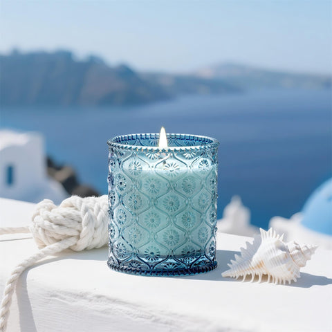 LA JOLIE MUSE packaging uses recyclable materials and a reusable embossed jar.