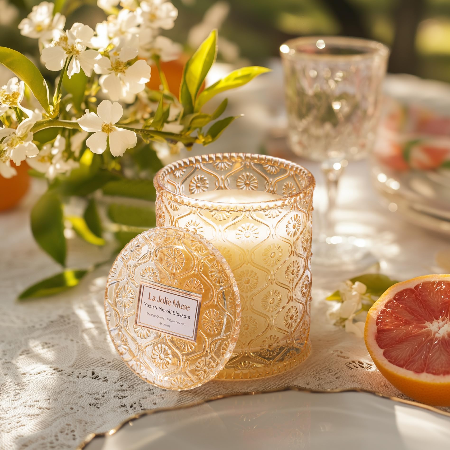LA JOLIE MUSE Yuzu & Neroli Blossom Candle in signature gift box makes gifting effortless.