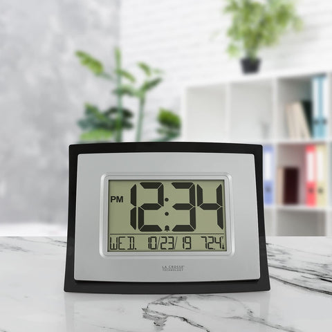 La Crosse WT-8002U crescendo alarm with five-minute snooze.