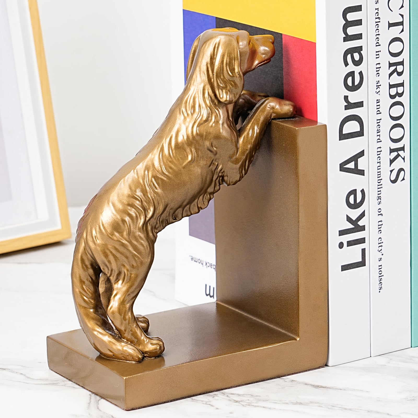 LADDERU resin dog bookends balance heavy volumes with stable support on desks and shelves.