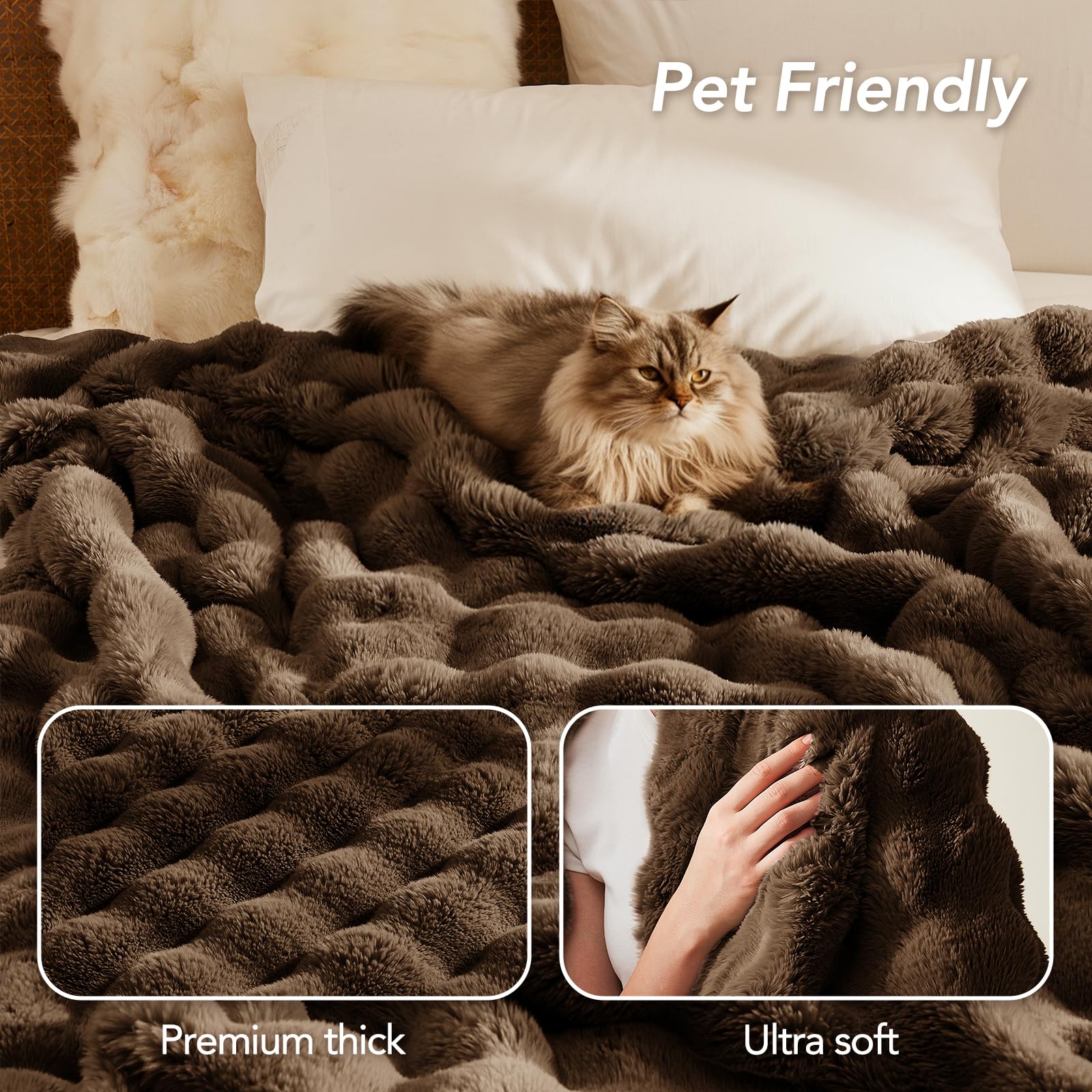 L'AGRATY ideal for travel or camping as a warm throw