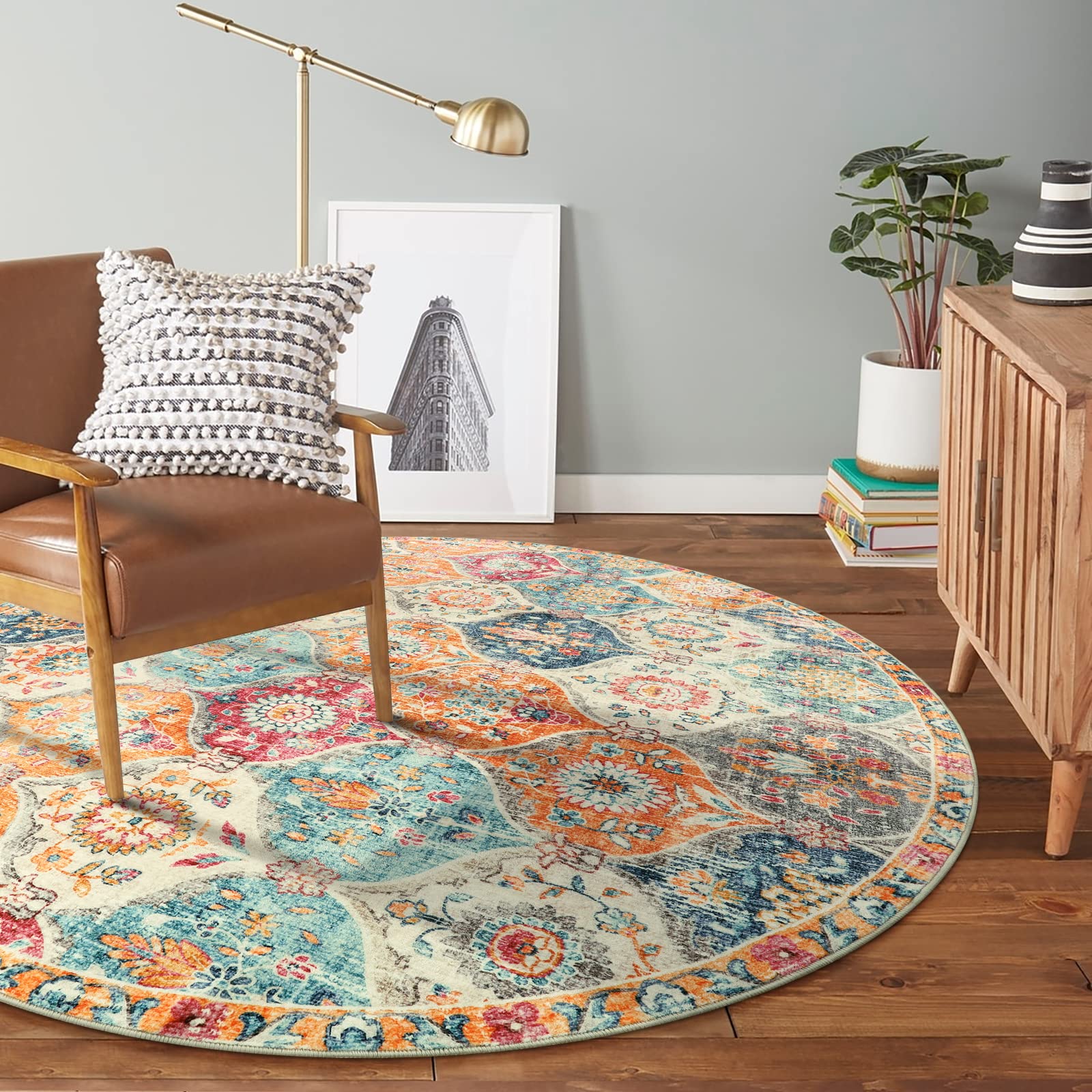 Lahome round rug machine-washable for easy cleaning and upkeep