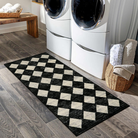 Lahome Zelie trellis pattern adds retro charm to modern spaces.