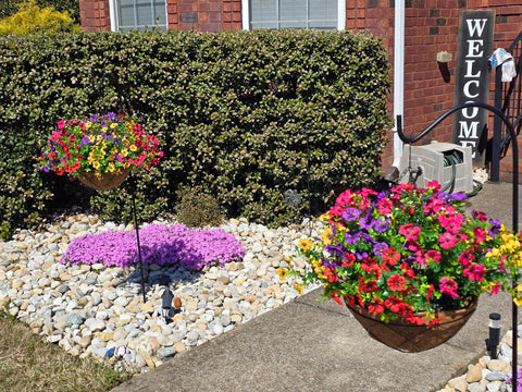 Lamsze outdoor daisy basket decor enhances balconies without watering or pruning.