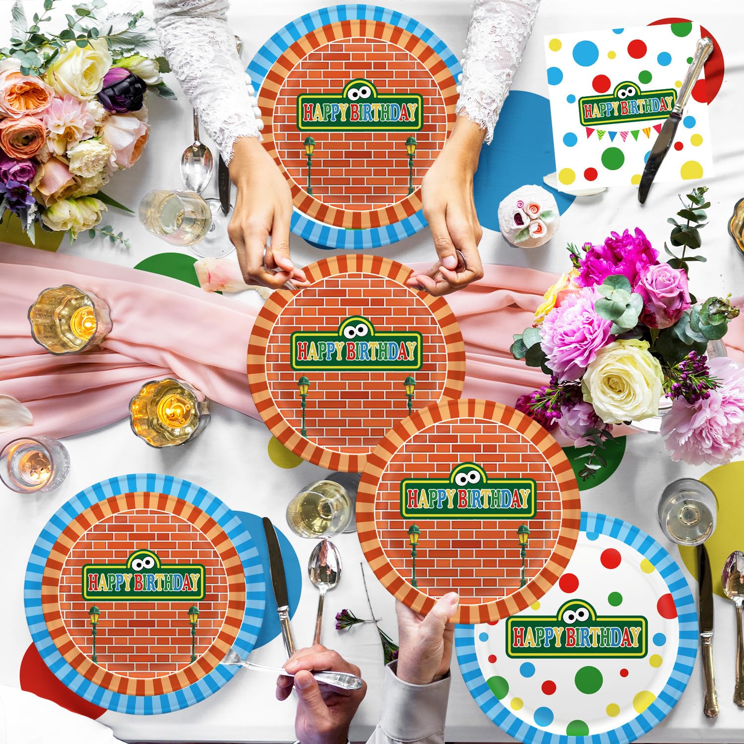 LANFUBEISI 9 oz cups and napkins offer convenient, mess-free servings.