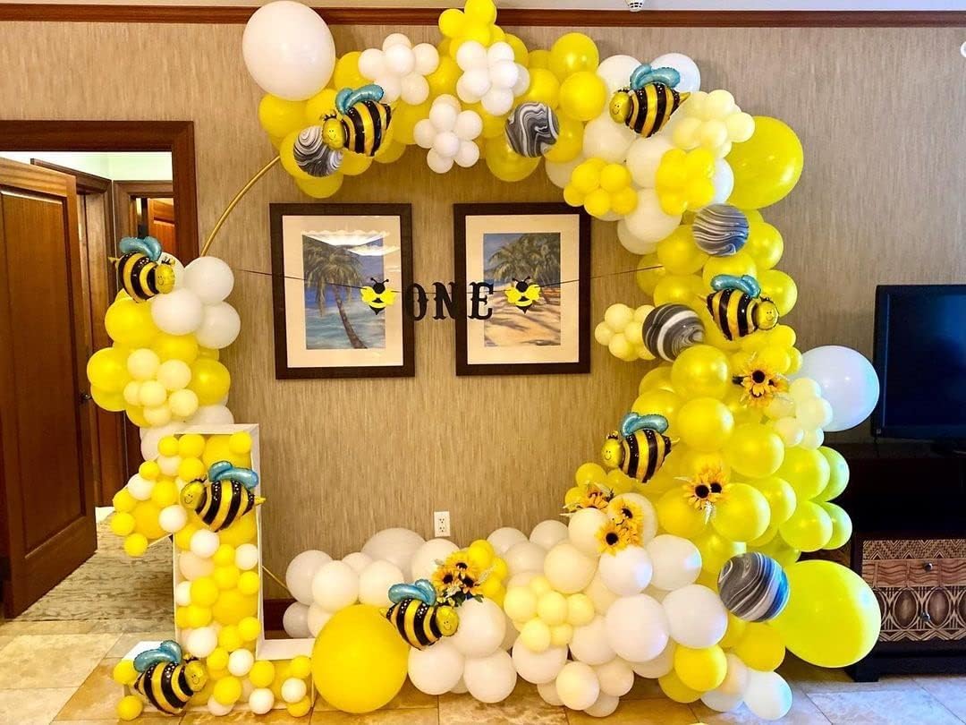 LANGXUN clips and chains help craft a balloon arch in minutes.