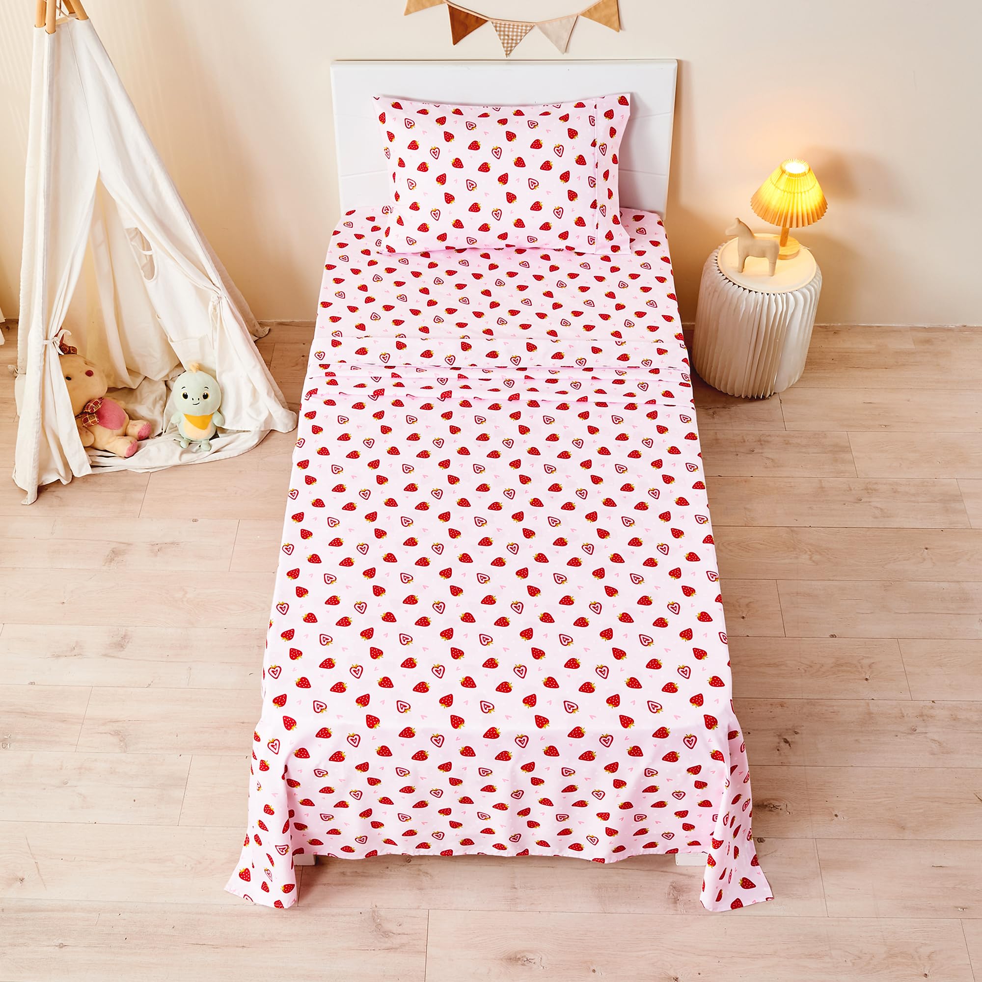 Lasoftan easy-care fabric is machine washable and quick-drying