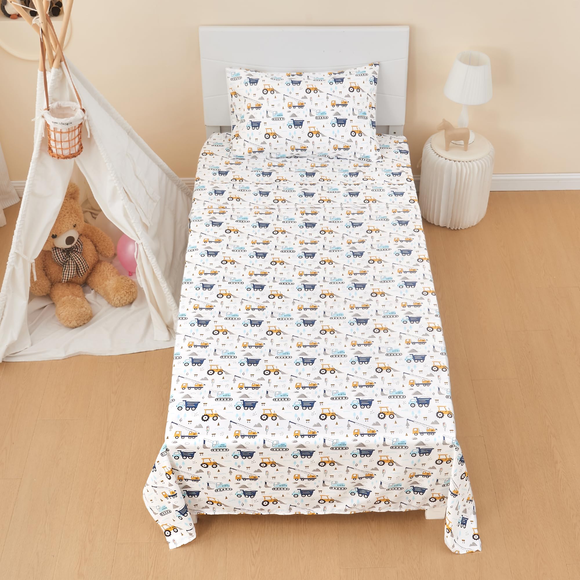 Lasoftan easy-care sheets are machine washable for busy parents.