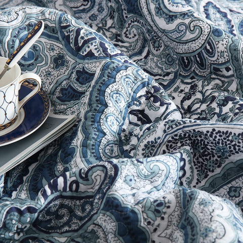 Autumn Dream 100% cotton core and outer cover for lasting comfort.