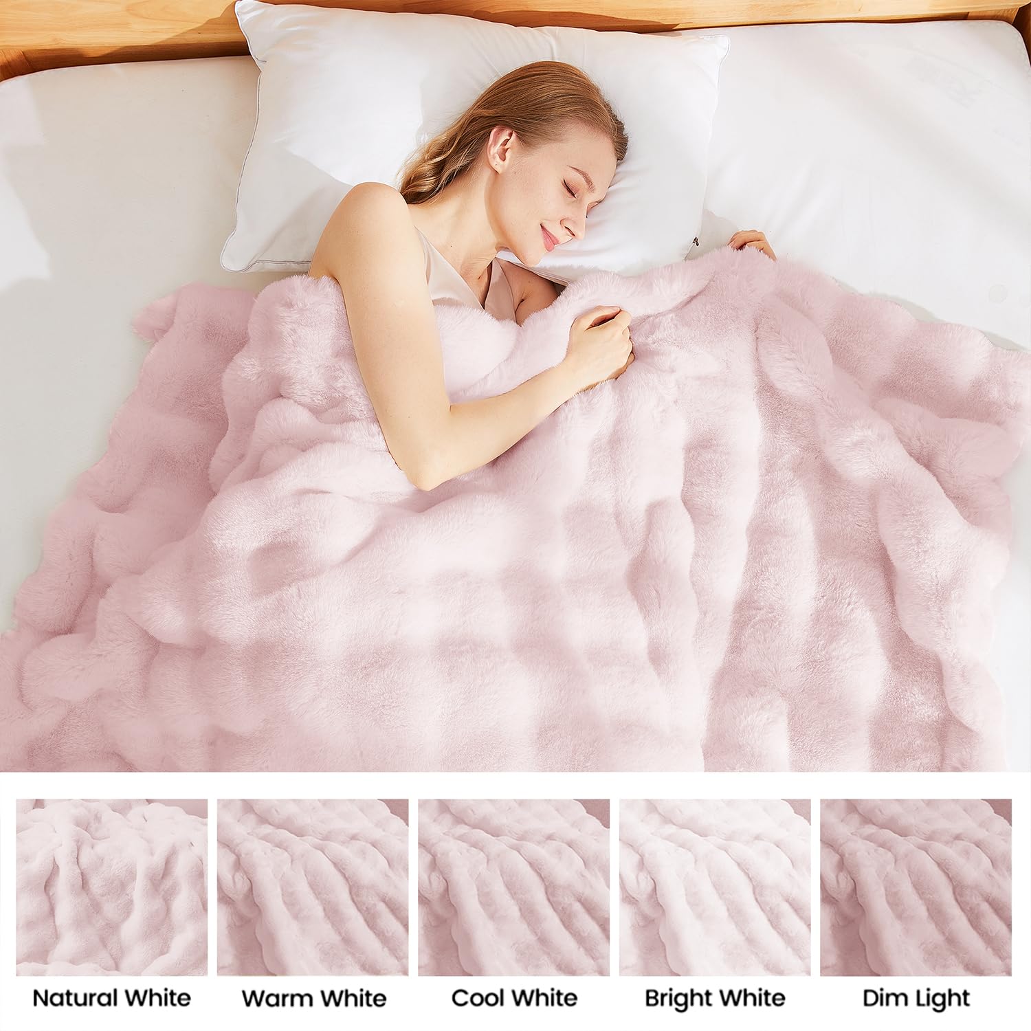 Latepis gift-ready faux fur blanket in pink for special occasions.