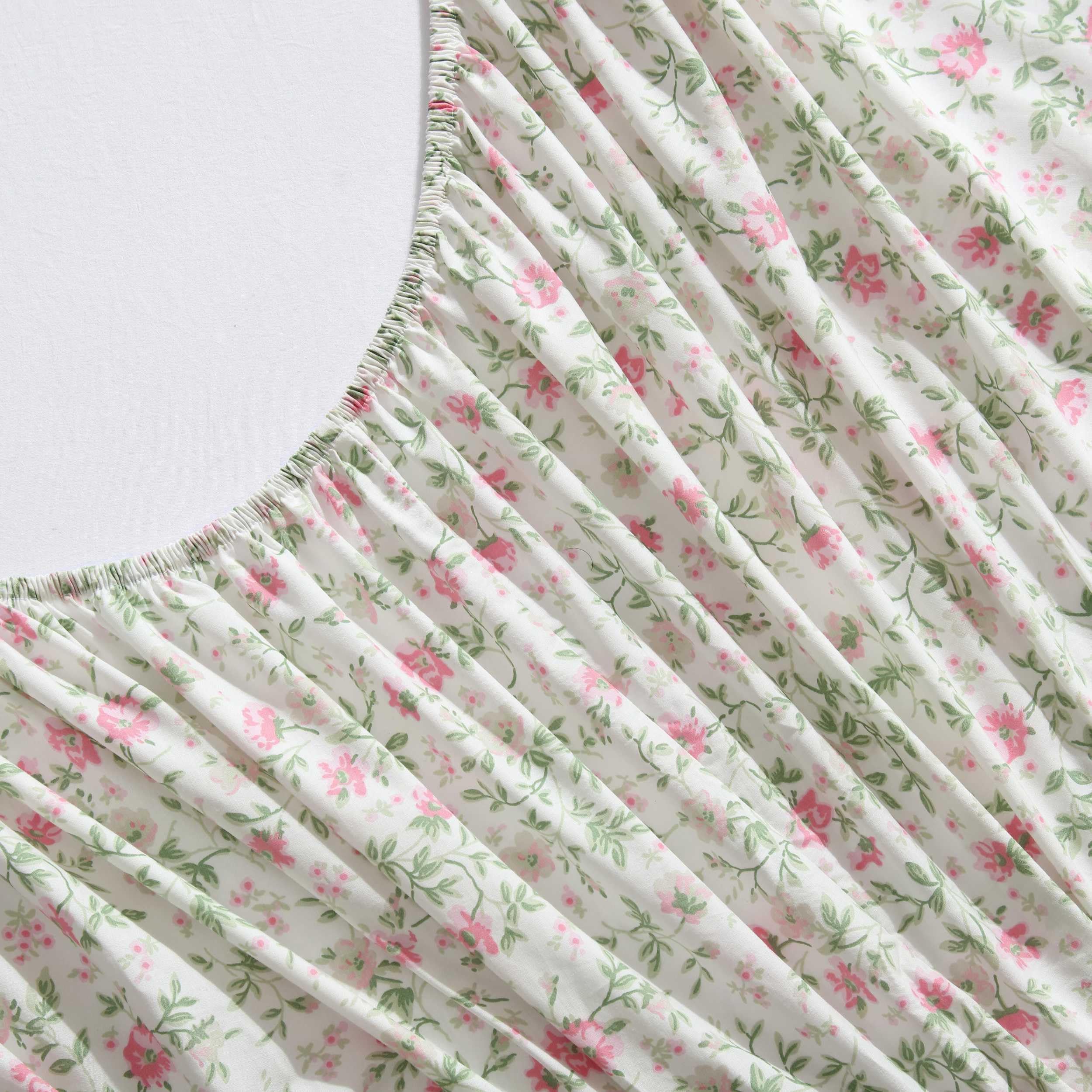 OEKO-TEX certified bedding ensures quality and sustainability.