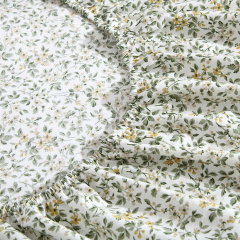 Laura Ashley king sheet edges close-up shows full elastic band around all sides