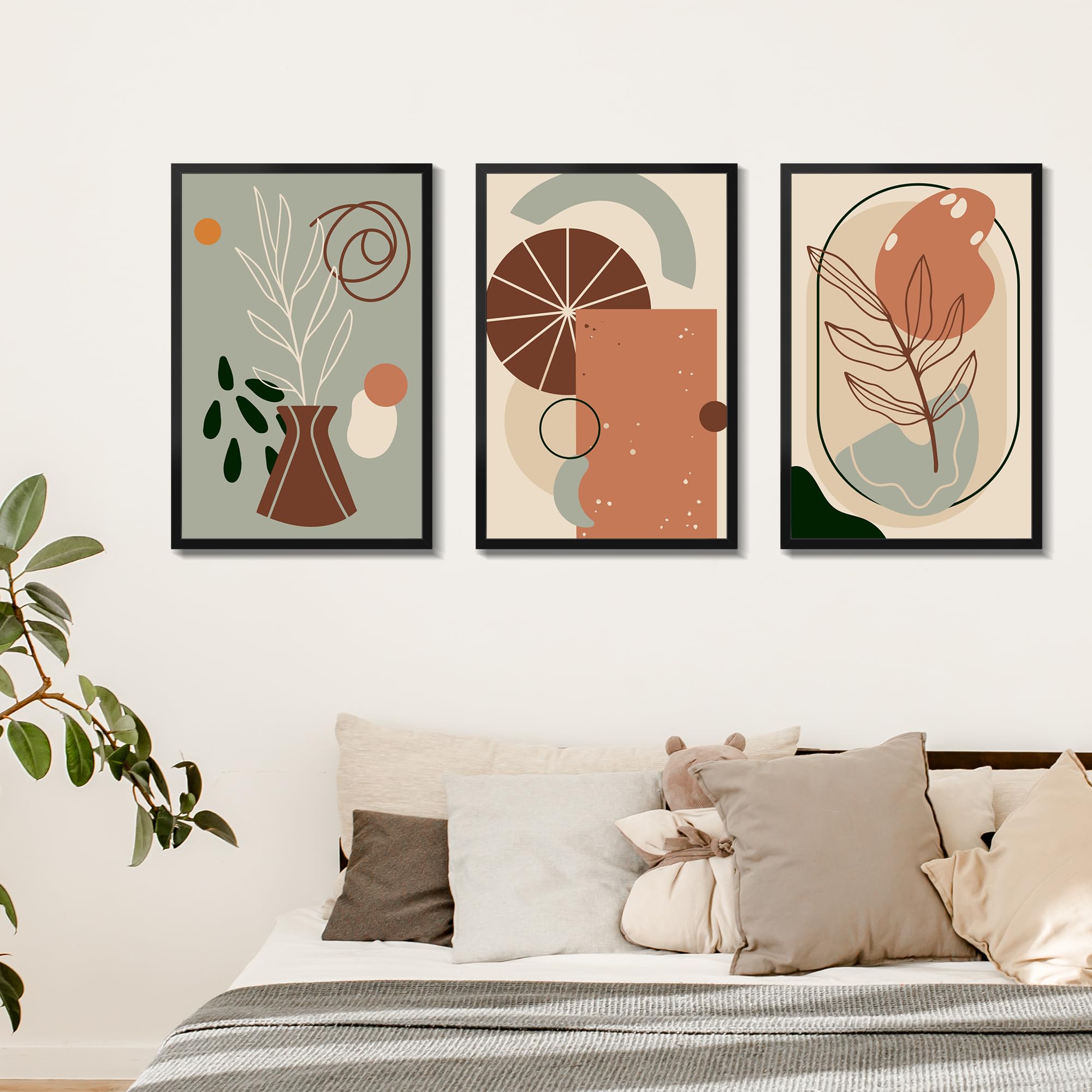 LaVie Home classic black frame complements a variety of decors.