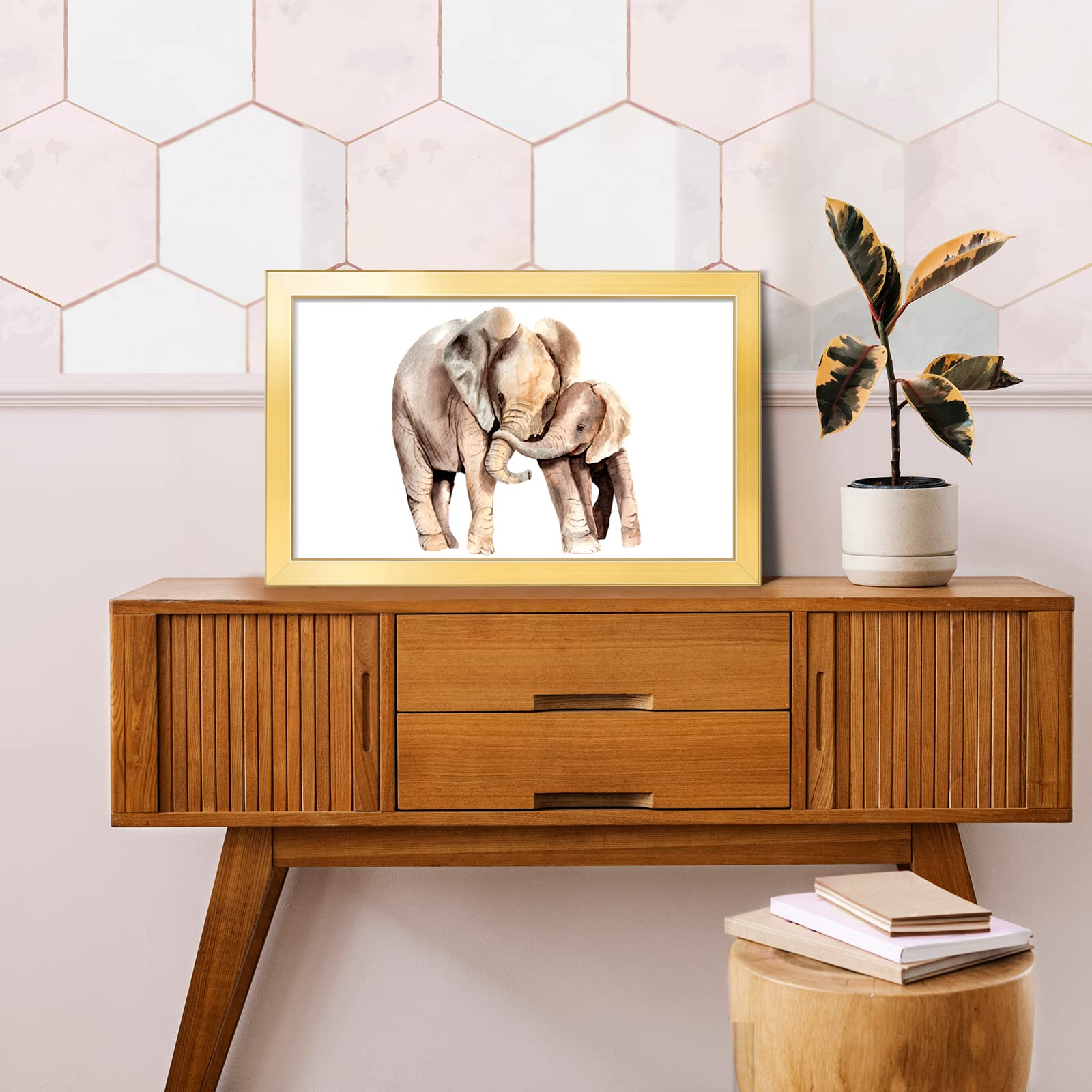 LaVie Home gold finish complements modern and traditional decor.