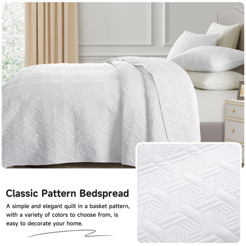 Lavsiry queen-size quilt set with pillow shams offers lightweight comfort.