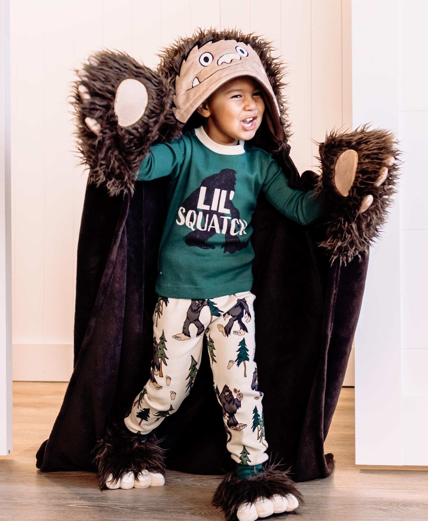 Machine washable Lazy One blanket keeps color and softness after washes.