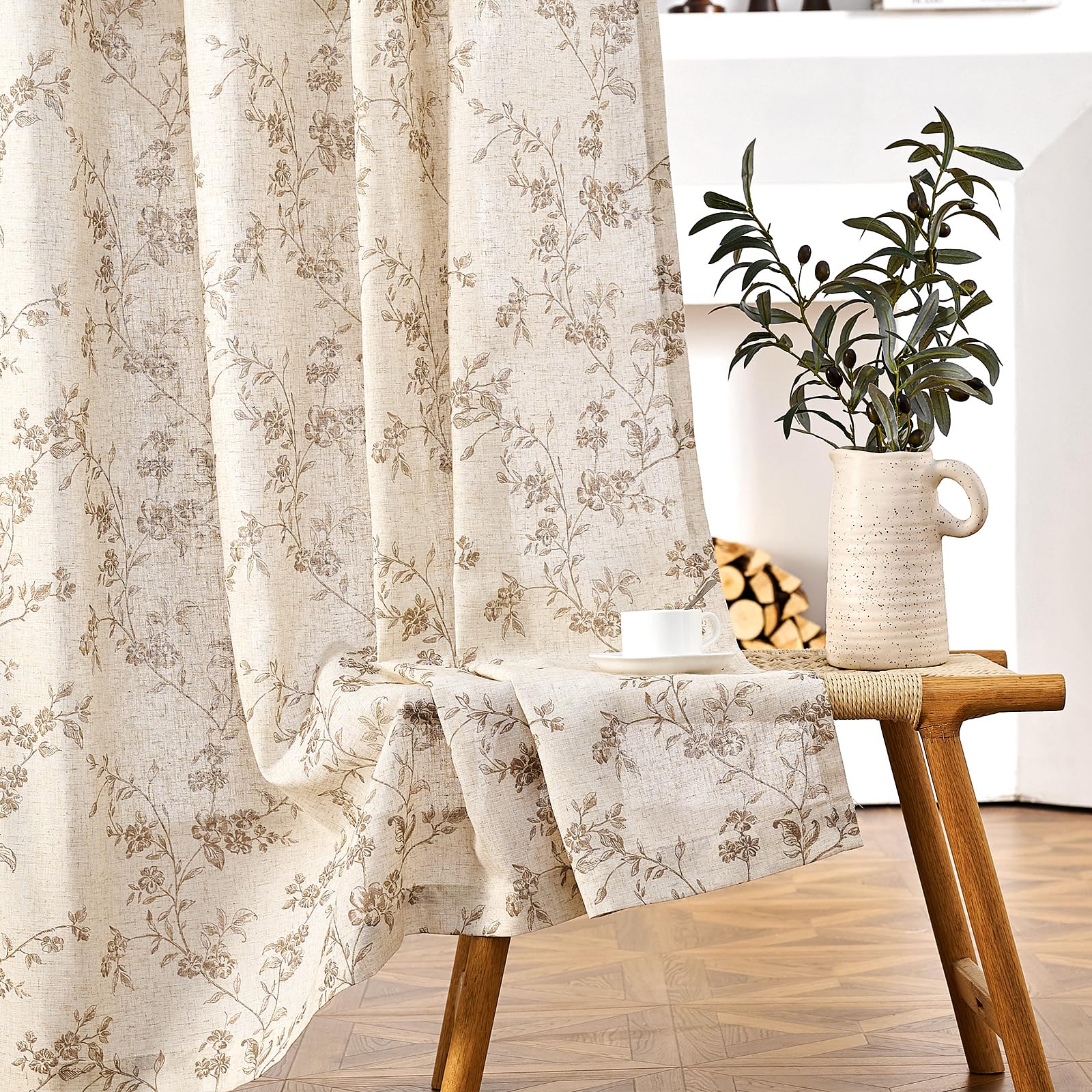 Two-panel Lazzzy curtain set delivering balanced coverage and easy arrangement.
