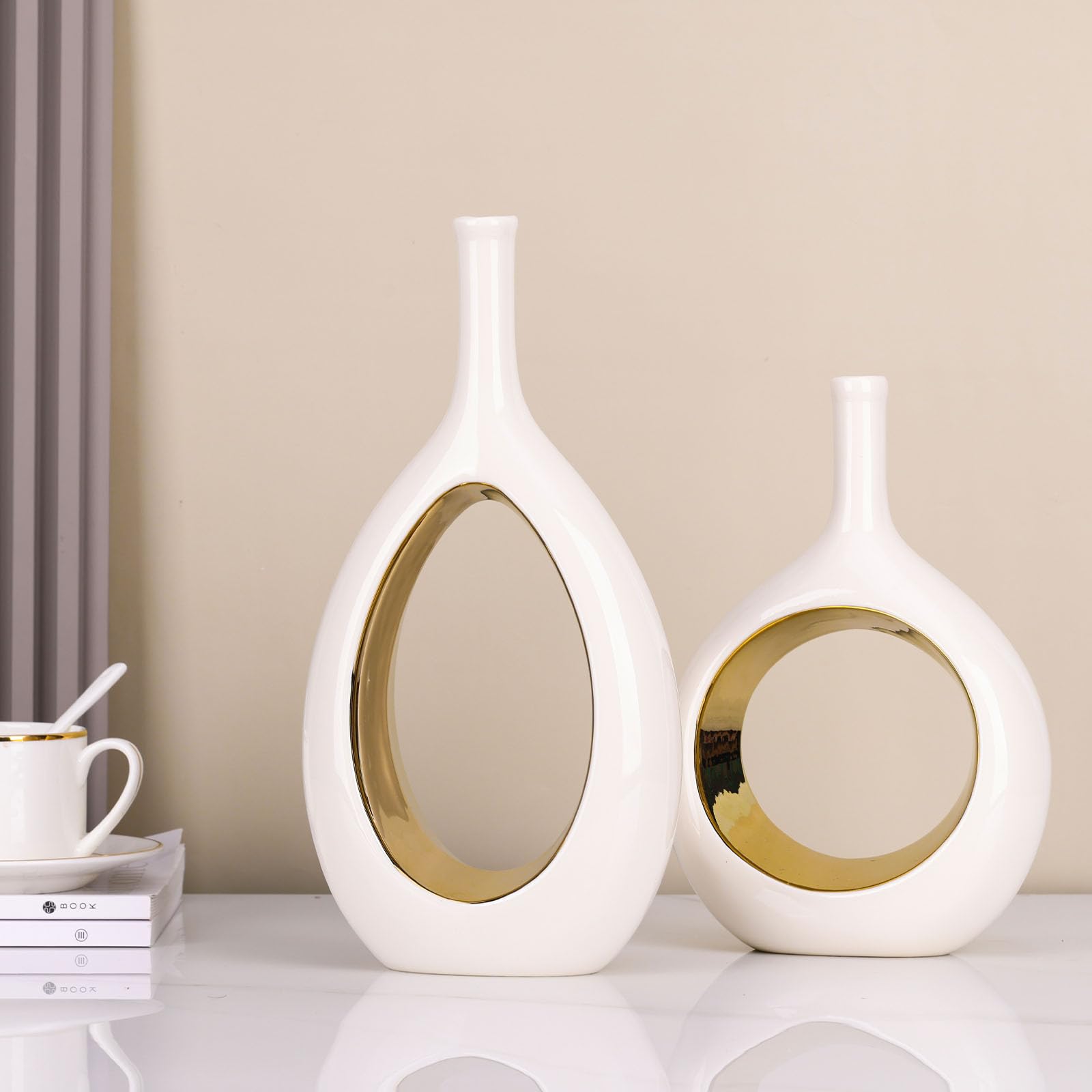 LCCCK gift-ready white and gold vase set for housewarming