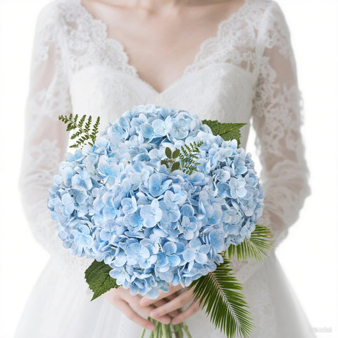 LCKRVOL hydrangea blooms ideal for outdoor use in shaded spaces
