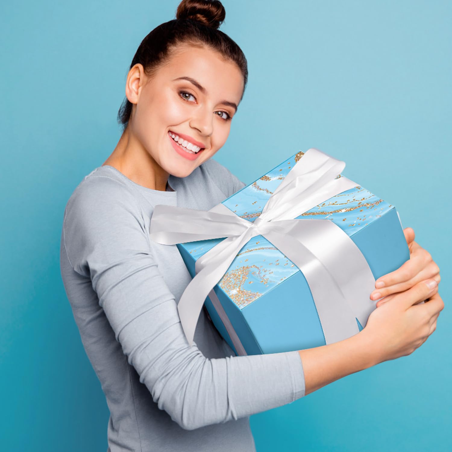 LE CADEAU dried flower gift card adds a personal touch
