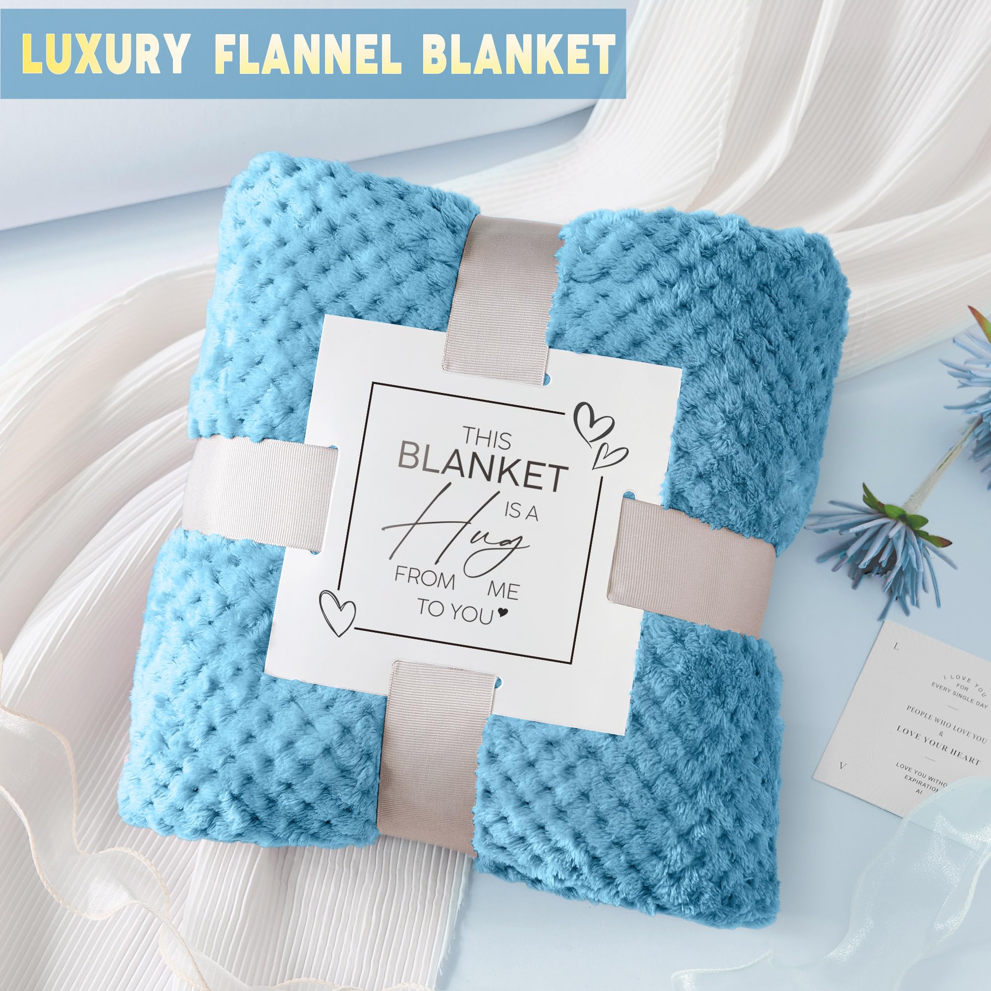 LE CADEAU ocean-scented candle creates spa-like ambience