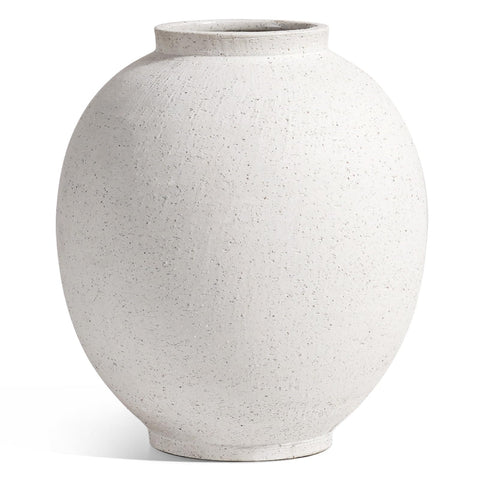 LE TAUCI GARDEN high-temperature fired ceramic ensures durable indoor or outdoor display.