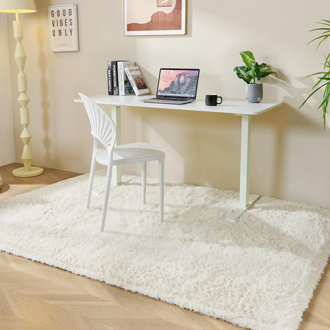 LEDODO White Fluffy Rug close-up shows 1.5 inch plush and soft texture.