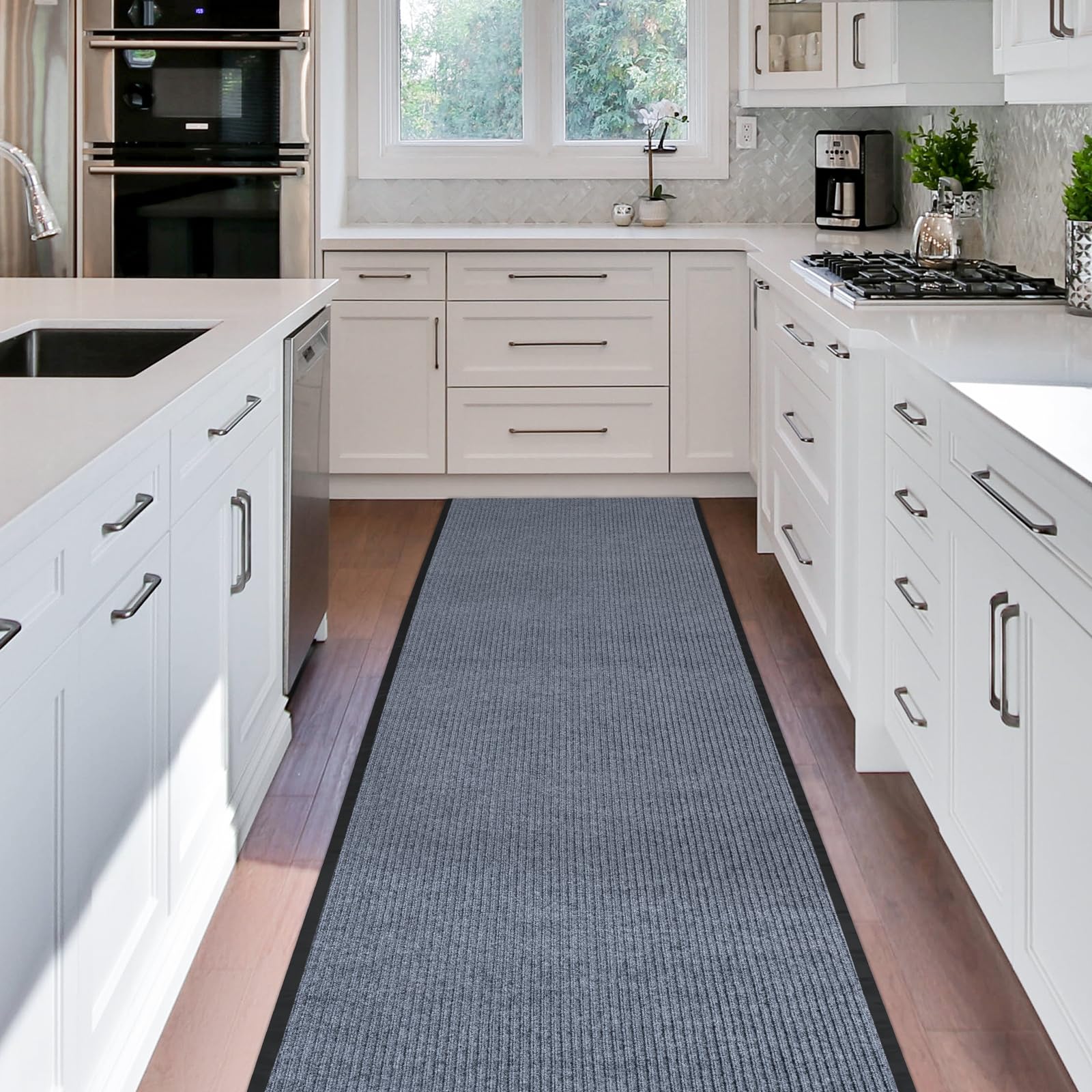 Lehom MYOYAY carpet runner, gray back non-slip, minimizes shifting on indoor floors.