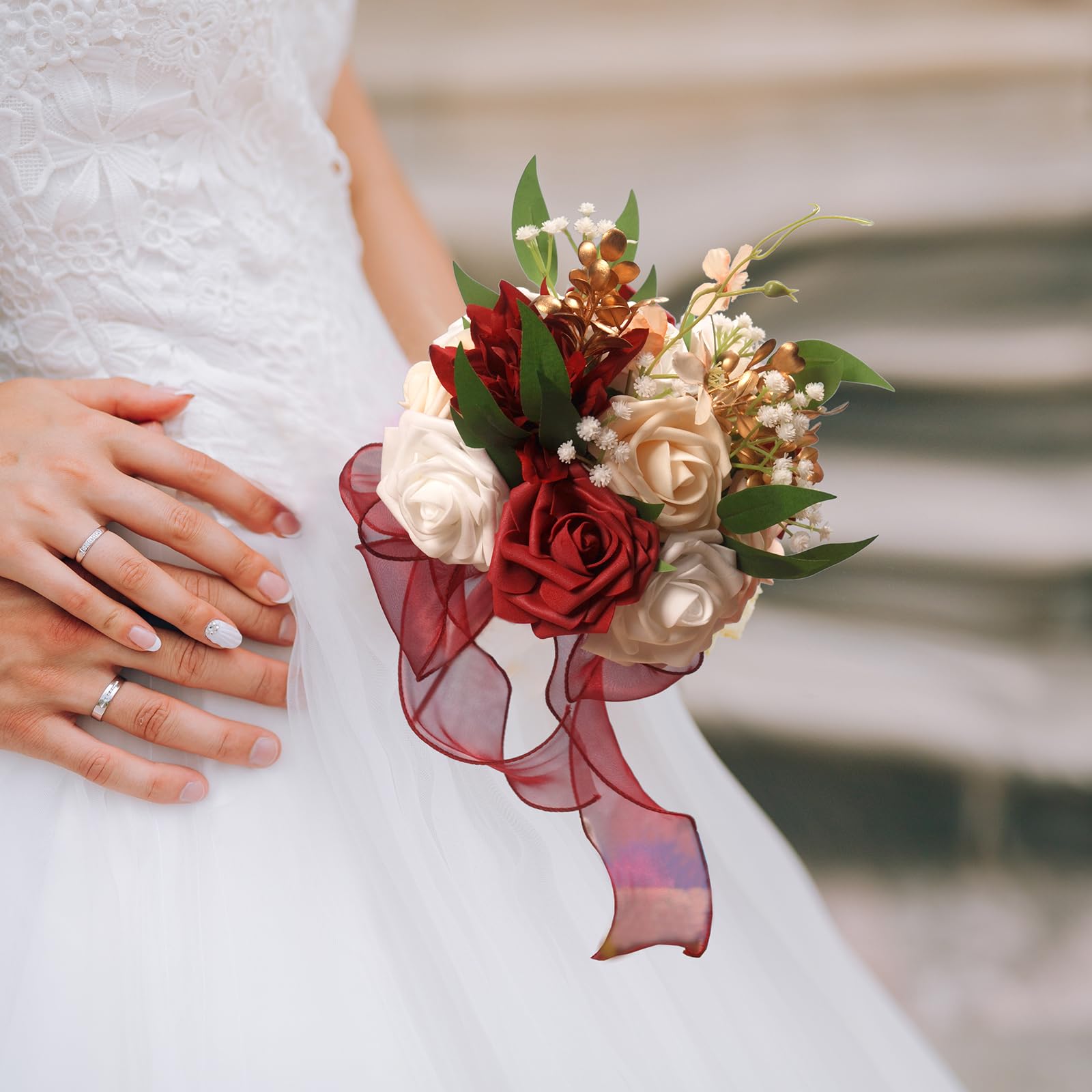 LEIFENY compact bouquet measures 7.5 by 10.2 inches