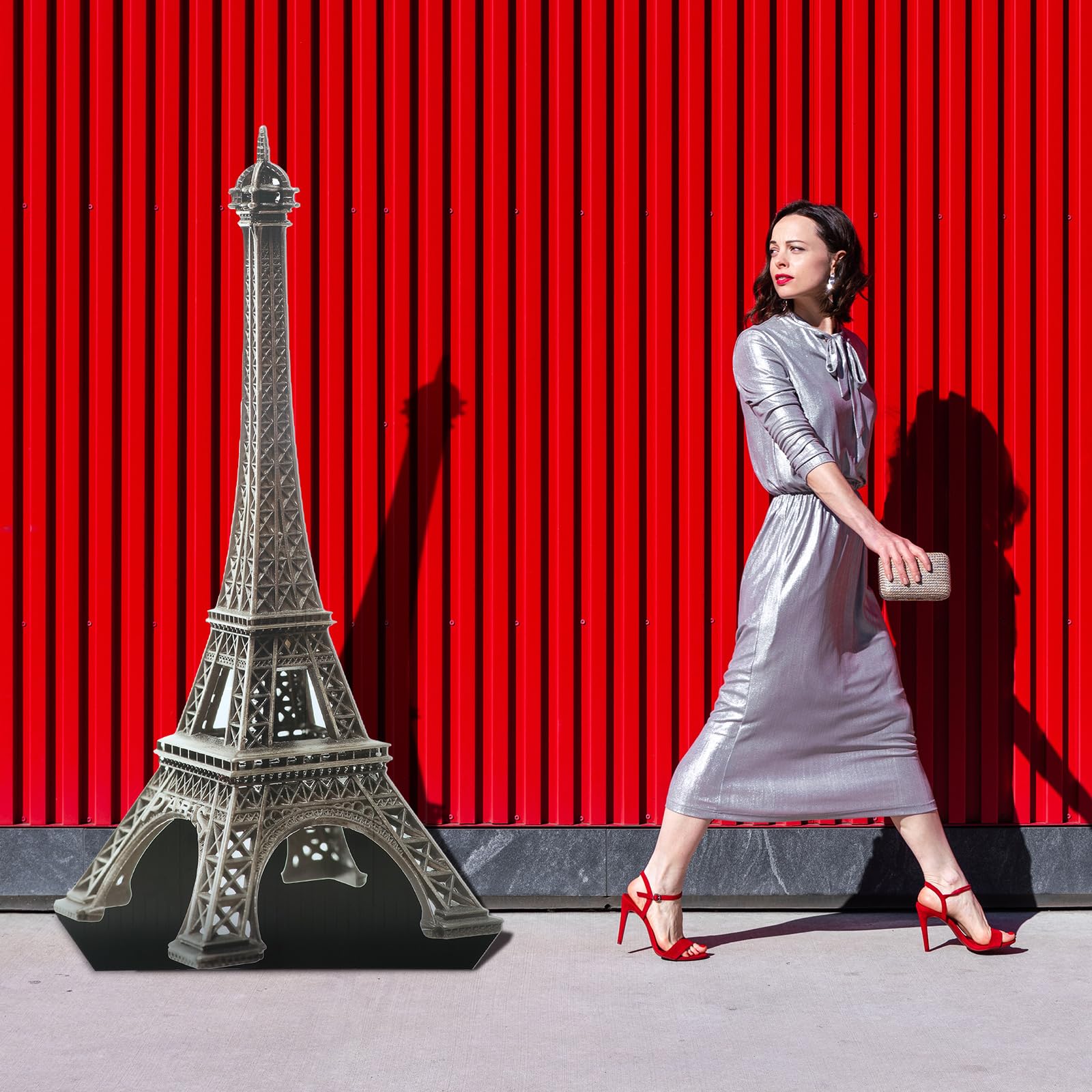 Leinuosen PVC material life-size Eiffel Tower; durable and sturdy for long use