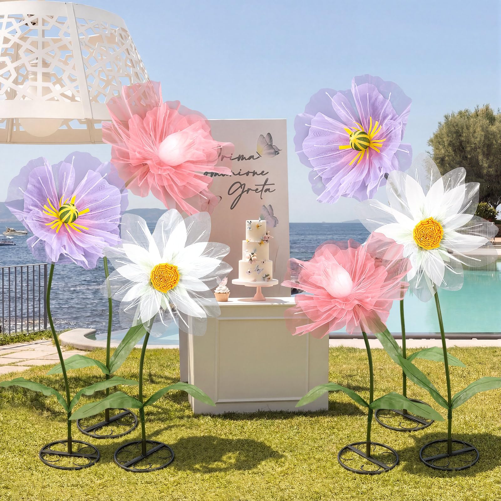 Leinuosen white giant mesh flower creates airy ceremony décor