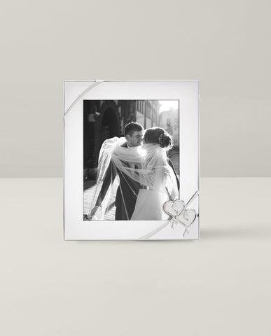 Lenox tabletop easel display for easy, elegant presentation.