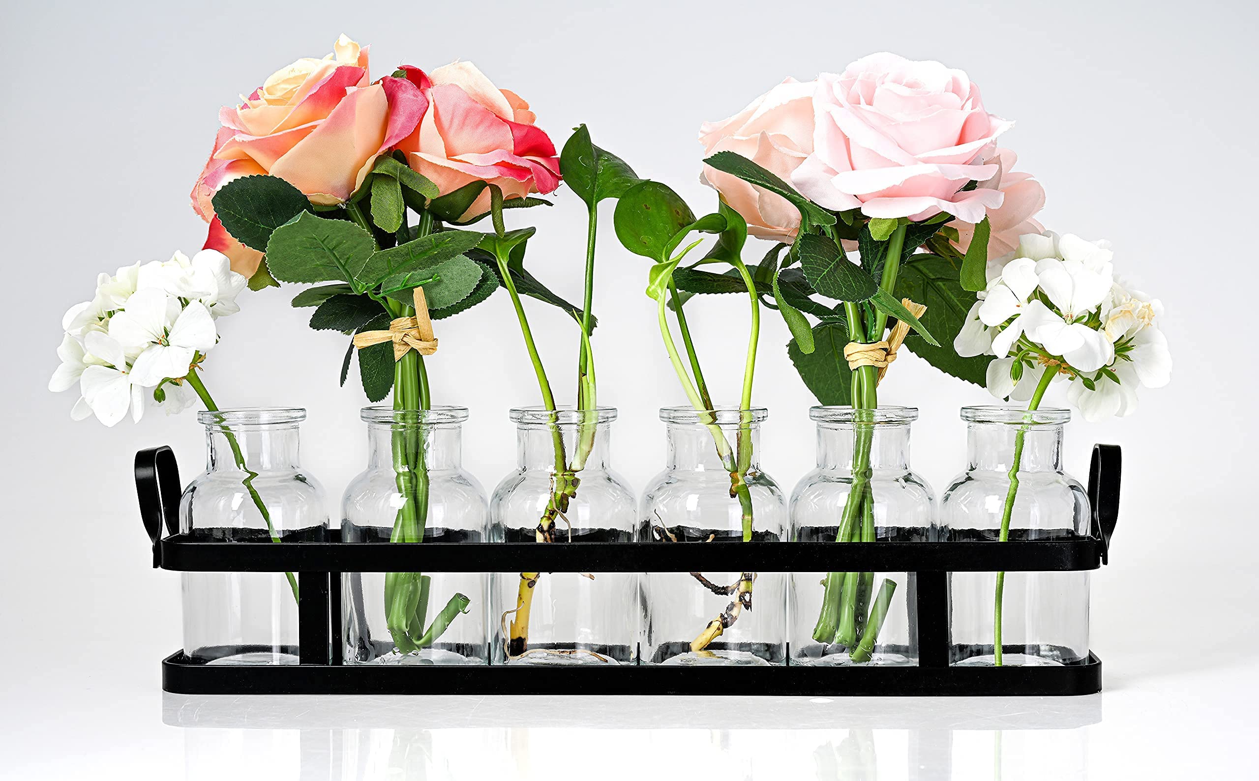 Le'raze gift-ready vase set suits weddings, anniversaries, or housewarmings.