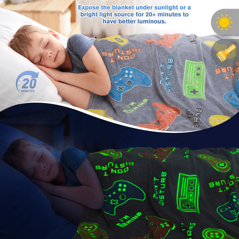 Levens game-controller-pattern blanket adds fun vibes to gaming corners and bedrooms.