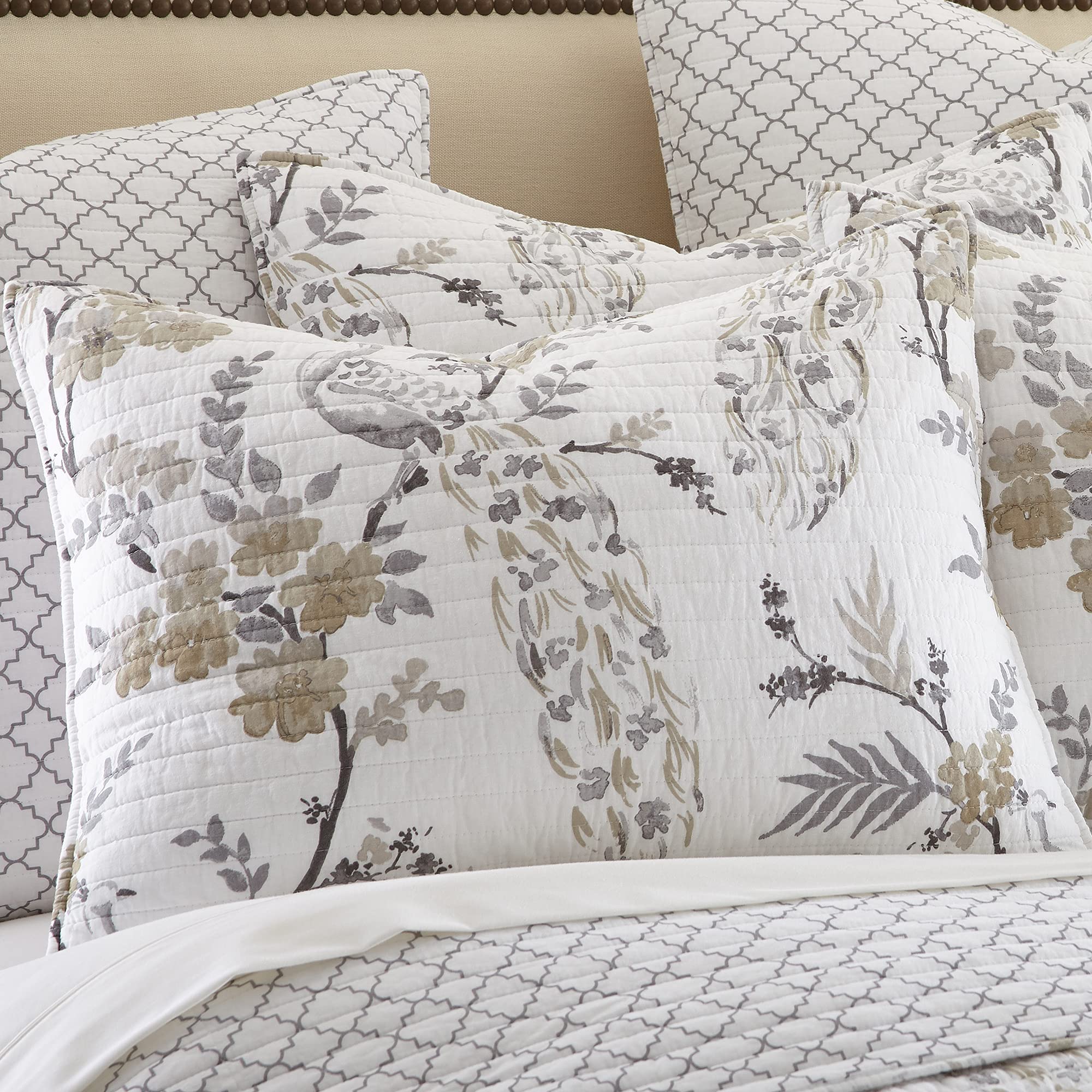 Pisa king shams 36x20 matched with the quilt for complete look