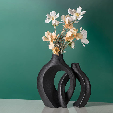 Levvohd shorter vase close-up shows compact height for table accents