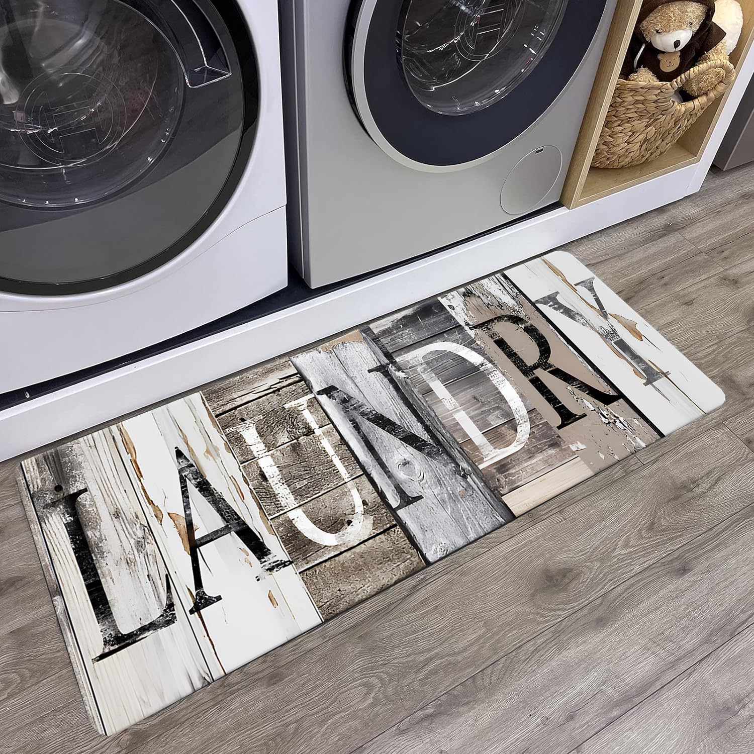 LHAIFA rug backing shows textured TPE for strong grip.
