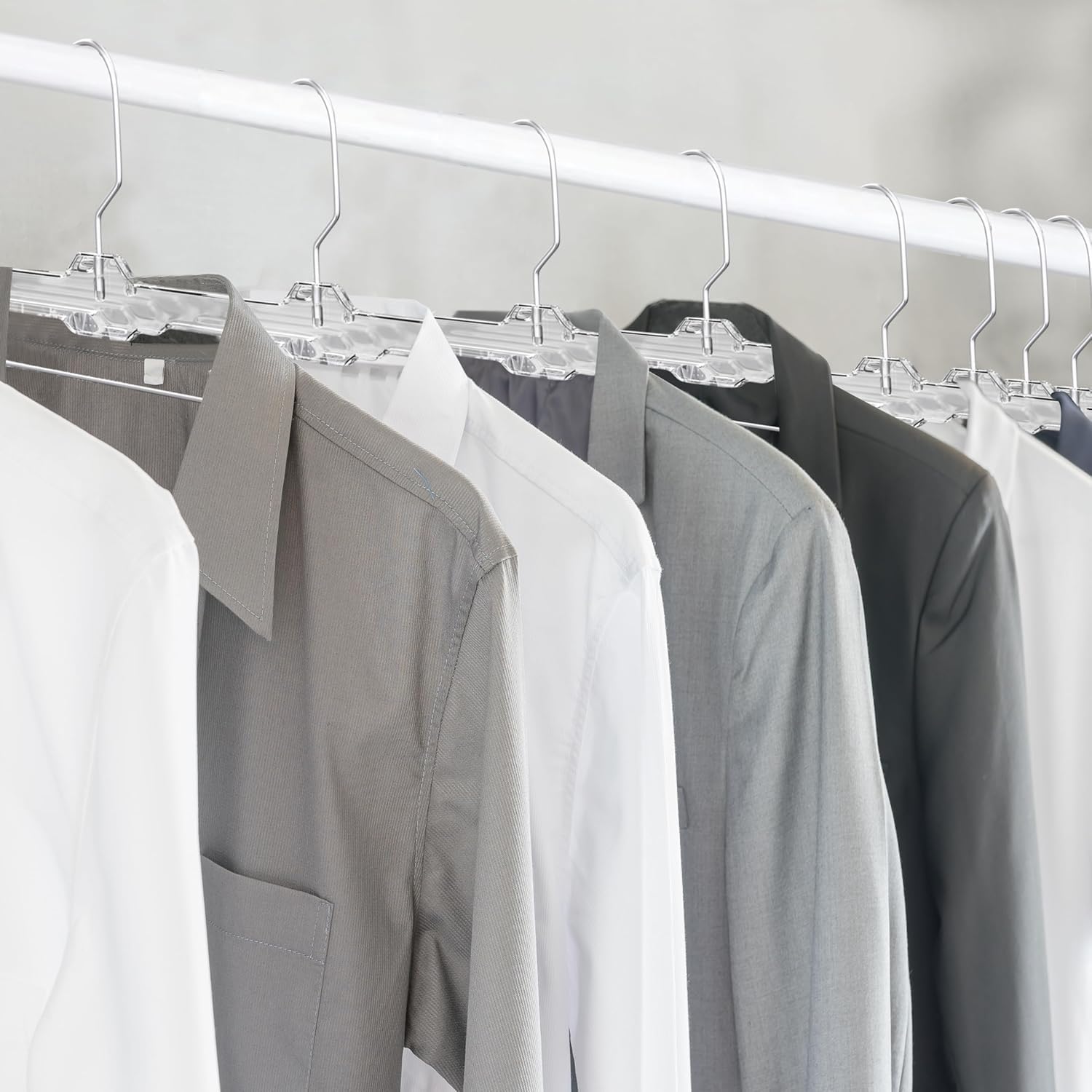 Lifemaster clips hold jeans and trousers securely without slipping.