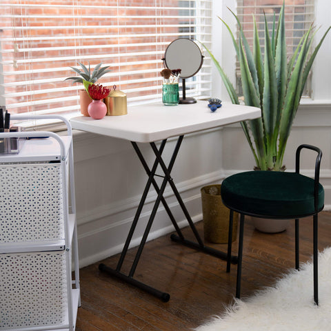 Lifetime laptop table with steel frame delivering durable support