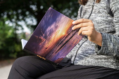 LIFETOO Ocean Funeral Guest Book 150 GSM ink-friendly paper.