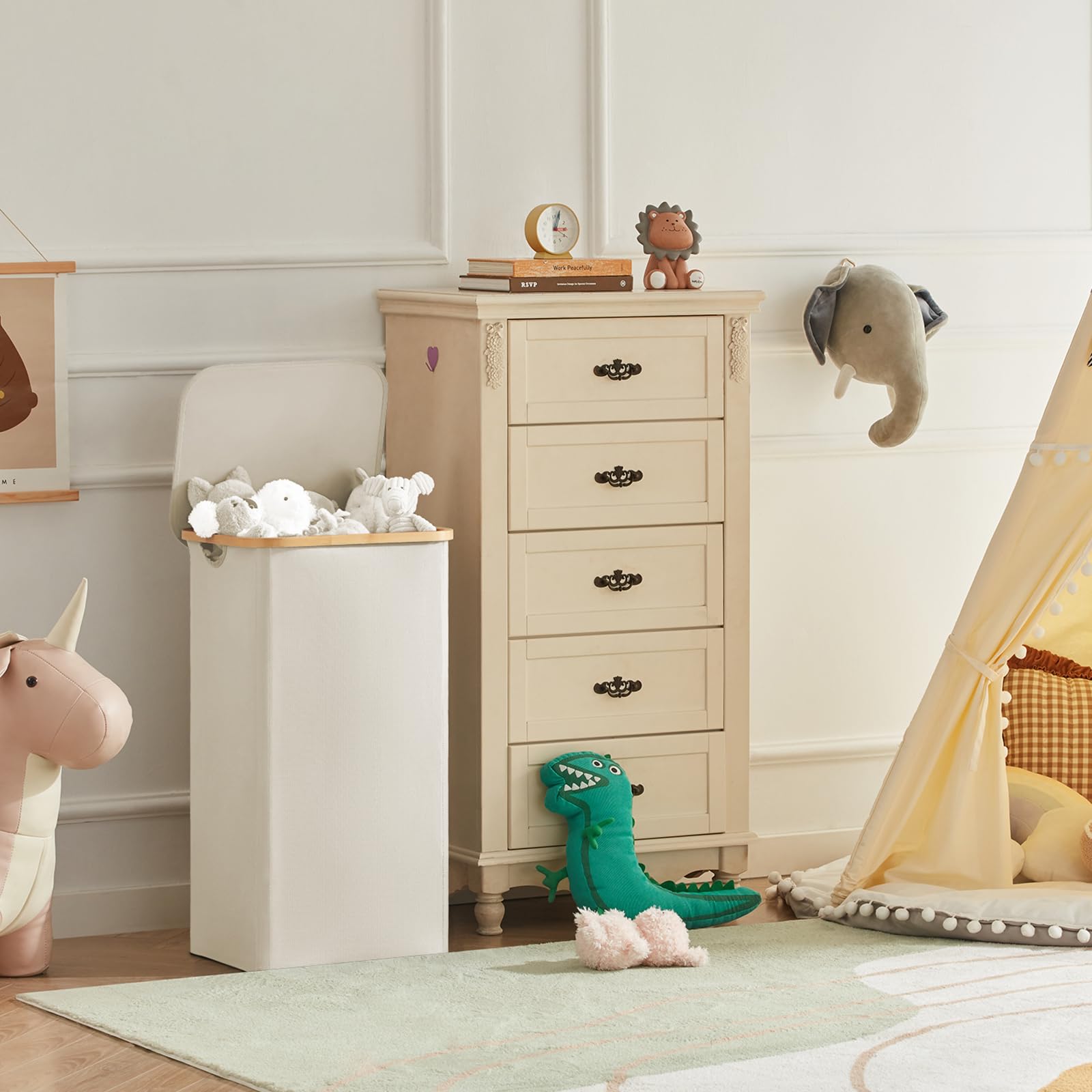 White Lifewit basket blends with any decor.