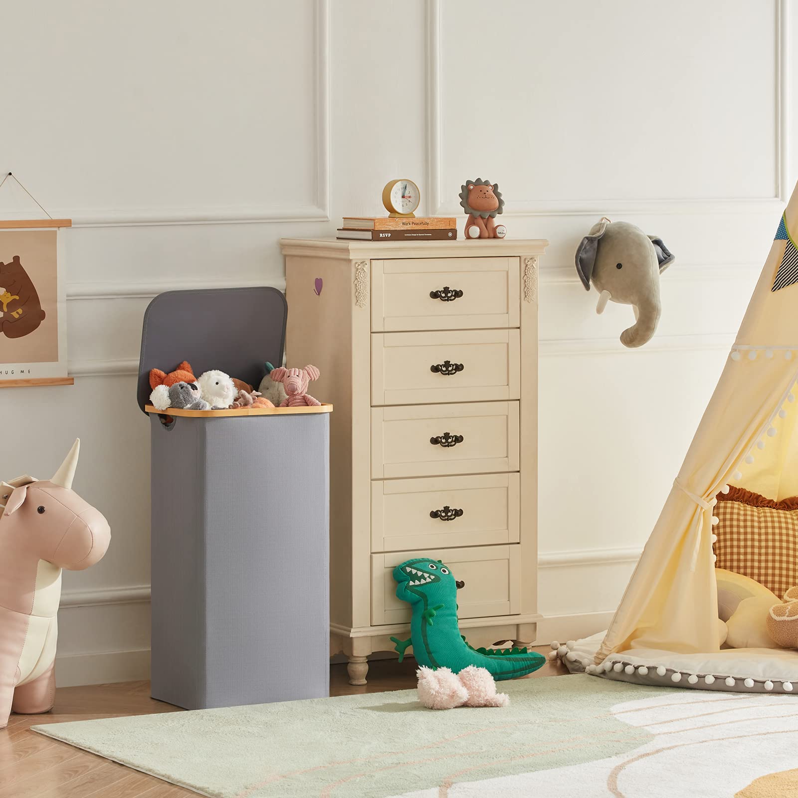 Lifewit two handles enable secure transport between rooms.
