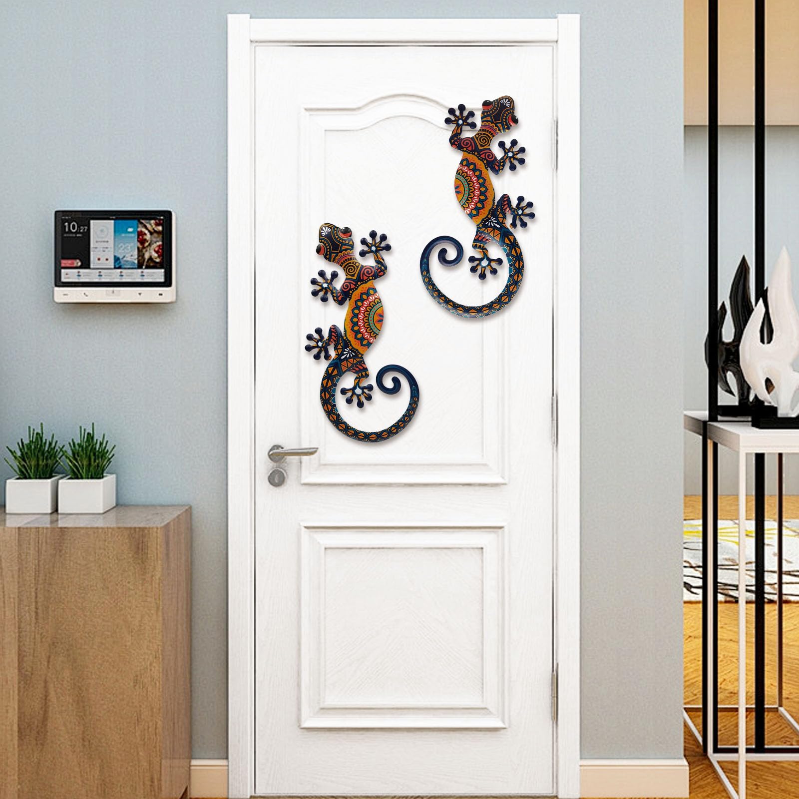 LIFFY colorful gecko wall decor ideal for patio or garden spaces