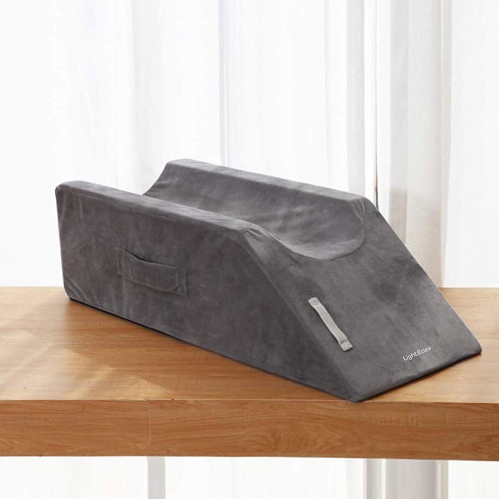 LightEase pillow ships vacuum-packed and expands within 24 hours