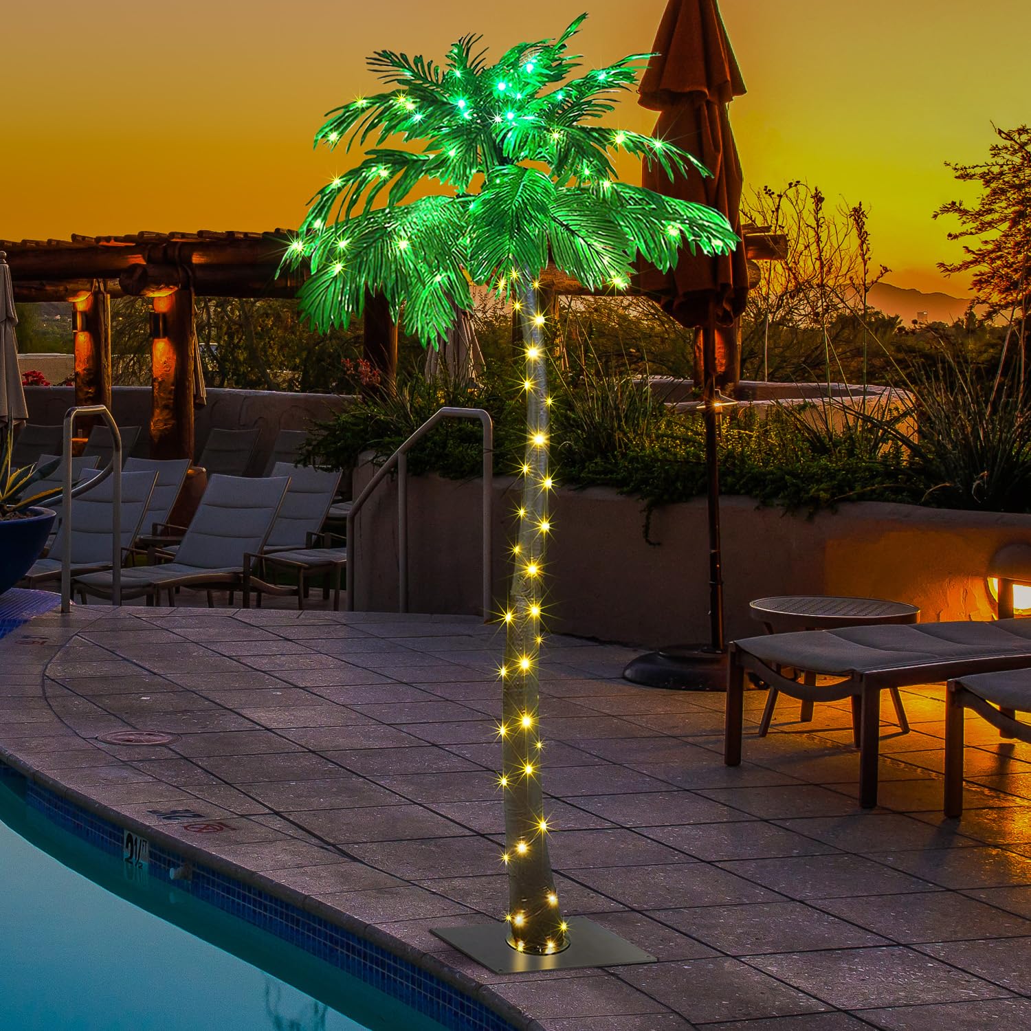 Lightshare sturdy metal trunk and base ensure stable outdoor setup.