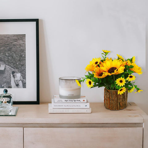 Lilithye sunflower arrangement for weddings and parties as elegant decor.