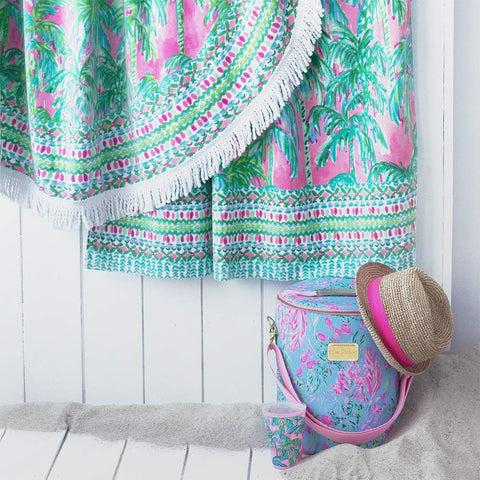 Lilly Pulitzer easy-care towel stays soft and color-bright through repeated washes.