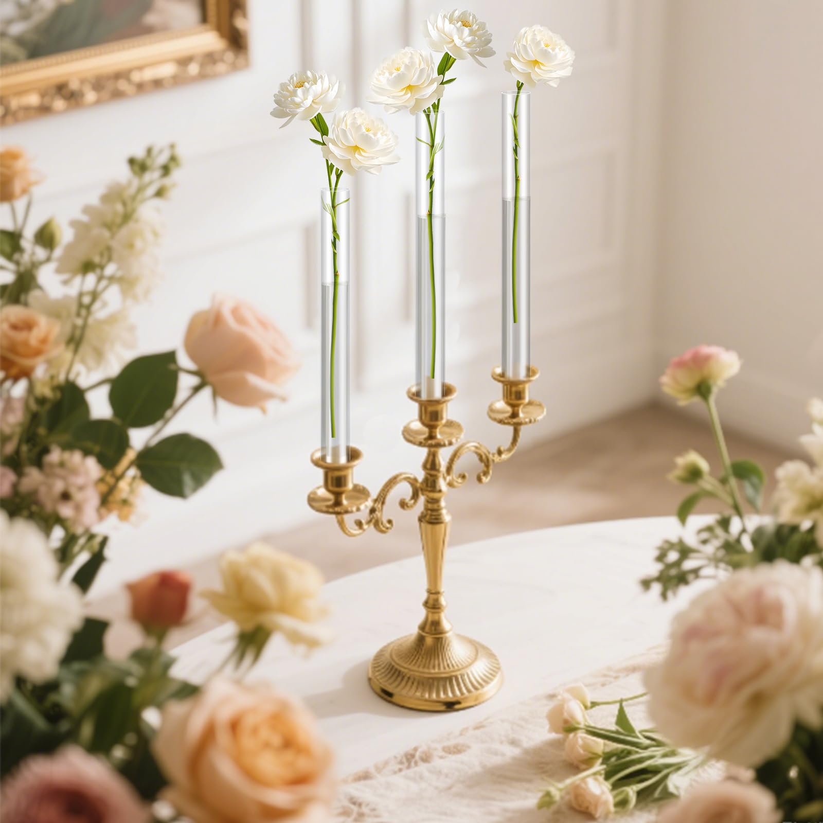 Linastu taper candle holder with silicone case for steady candlelight.