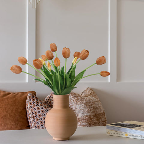 LINSIE coffee tulips ideal for weddings and events decor.